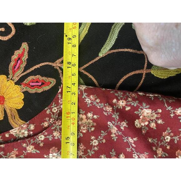 Vintage Red Floral Sleeveless Button-Front Jumpsuit with Pockets - Picture 7 of 11